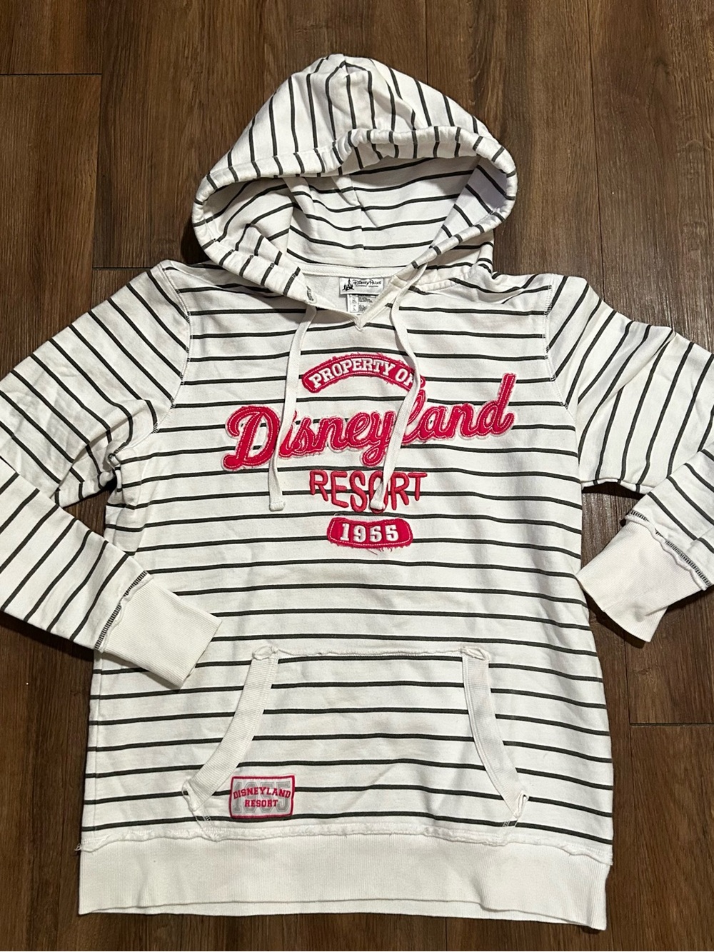 Disneyland Resort Hoodie Womens Large White Black Pink Sweatshirt Disney Parks
